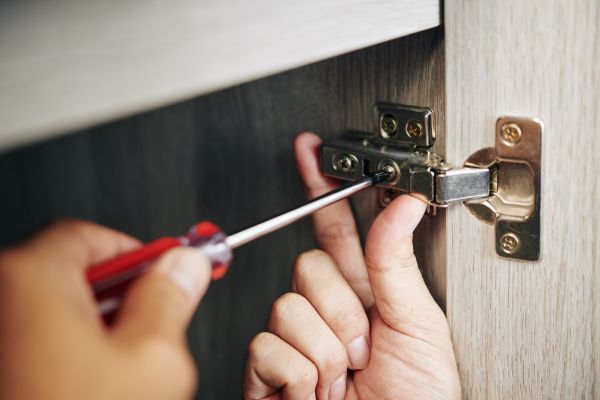 Professional Cabinet Hinge Repair