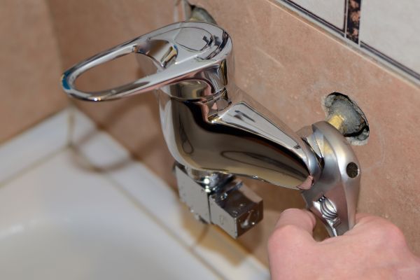 Professional Bathroom Faucet Installation